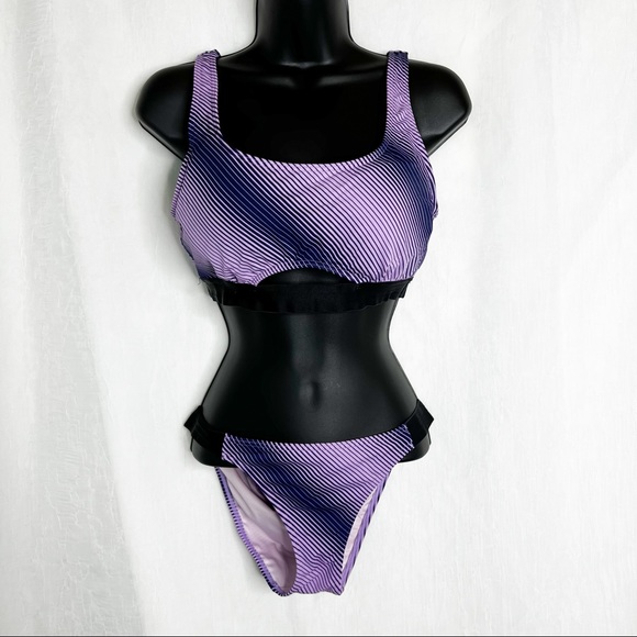 VICTORIAS SECRET Bikini - Picture 1 of 13